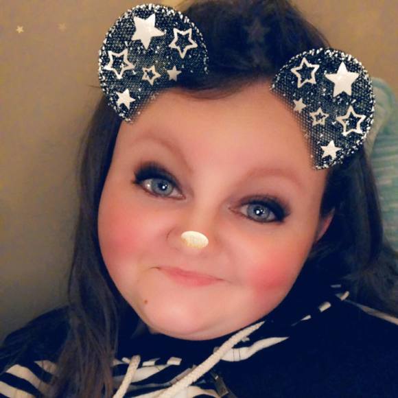 Meet your Posher, Jessica - Picture 2 of 12